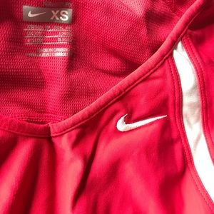 Nike XS worn once top excellent condition